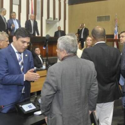 Deputados aprovam projetos do governo e AL-BA entra em recesso junino