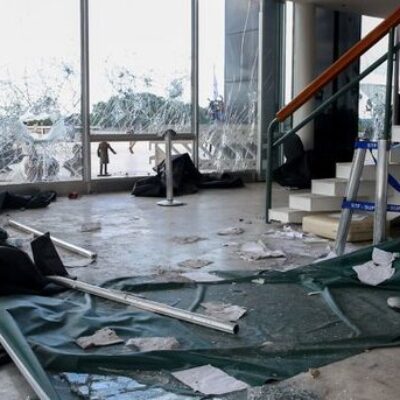 AGU notifica estados e municípios sobre participação de servidores na depredação da Praça dos Três Poderes