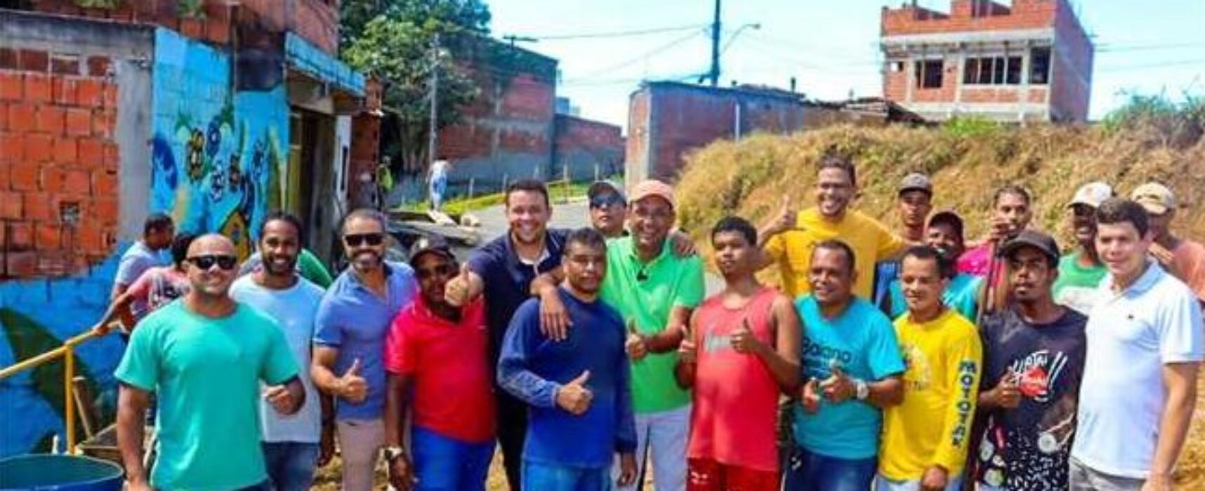 Prefeito Mário Alexandre confere pavimentação comunitária no Mambape e na Rua Luiz Gama