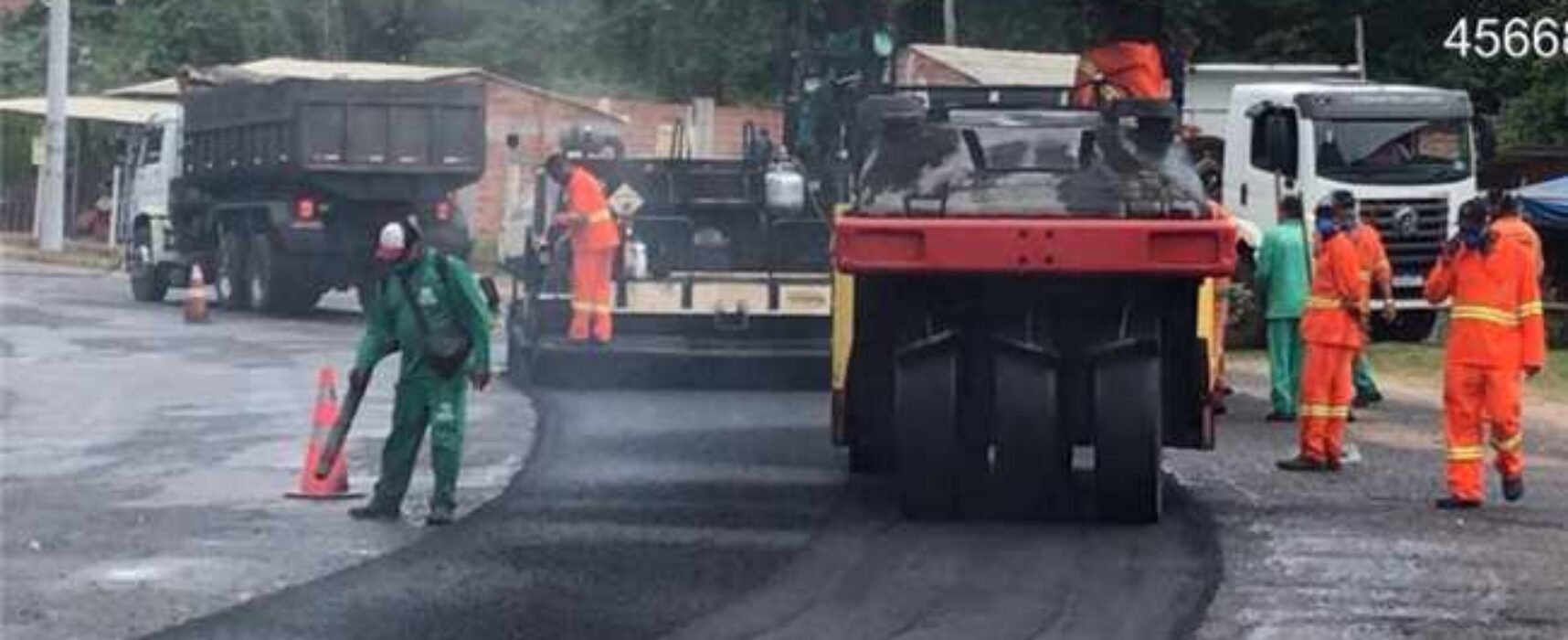 Trecho da BA-001, em Olivença, recebe serviços de recapeamento asfáltico e sinalização viária