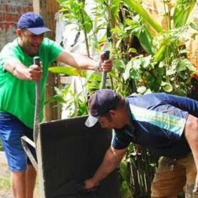 Programa de pavimentação comunitária da Prefeitura de Ilhéus contempla moradores do Teotônio Vilela