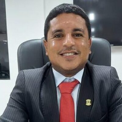 Vereador Fabrício Nascimento solicita implantação da linha de ônibus Uesc x Olivença