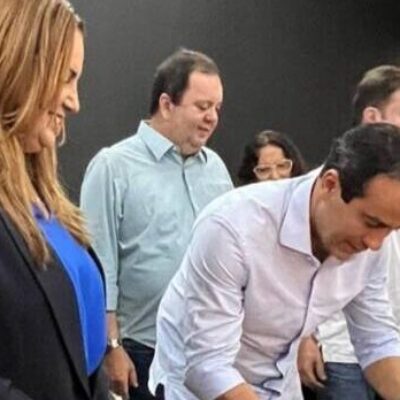 Bruno Reis assina parceria para novo programa em Vitória da Conquista inspirado no Ouvindo Nosso Bairro