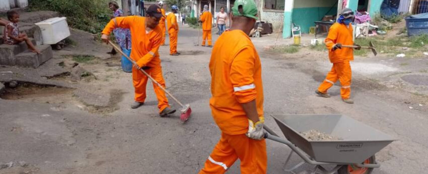 Prefeitura executa Tapa-Buracos na Vila das Dores e patrolamento de  ruas no Novo Jaçanã