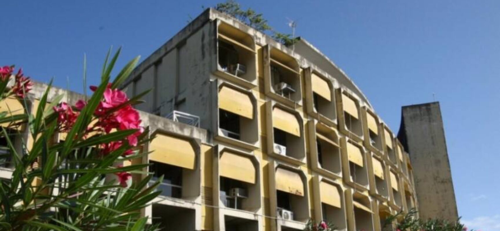 Sesab lança concurso com mais de mil vagas para unidades de saúde