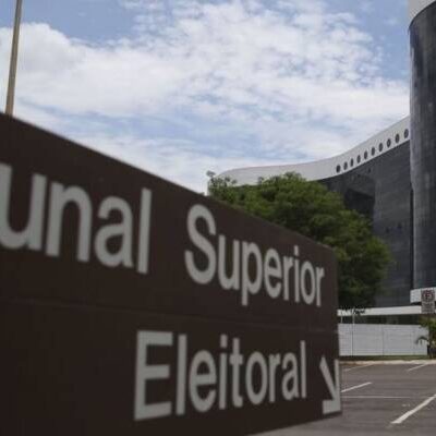 Partidos usaram dinheiro público para contratar empresas ligadas a integrantes