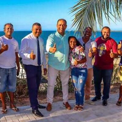 Município transforma ponto de lixeira viciada em área de convivência comunitária no Alto do Amparo