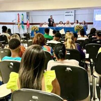 Projeto Jovem Social realiza aula inaugural da 10ª Turma em Ilhéus