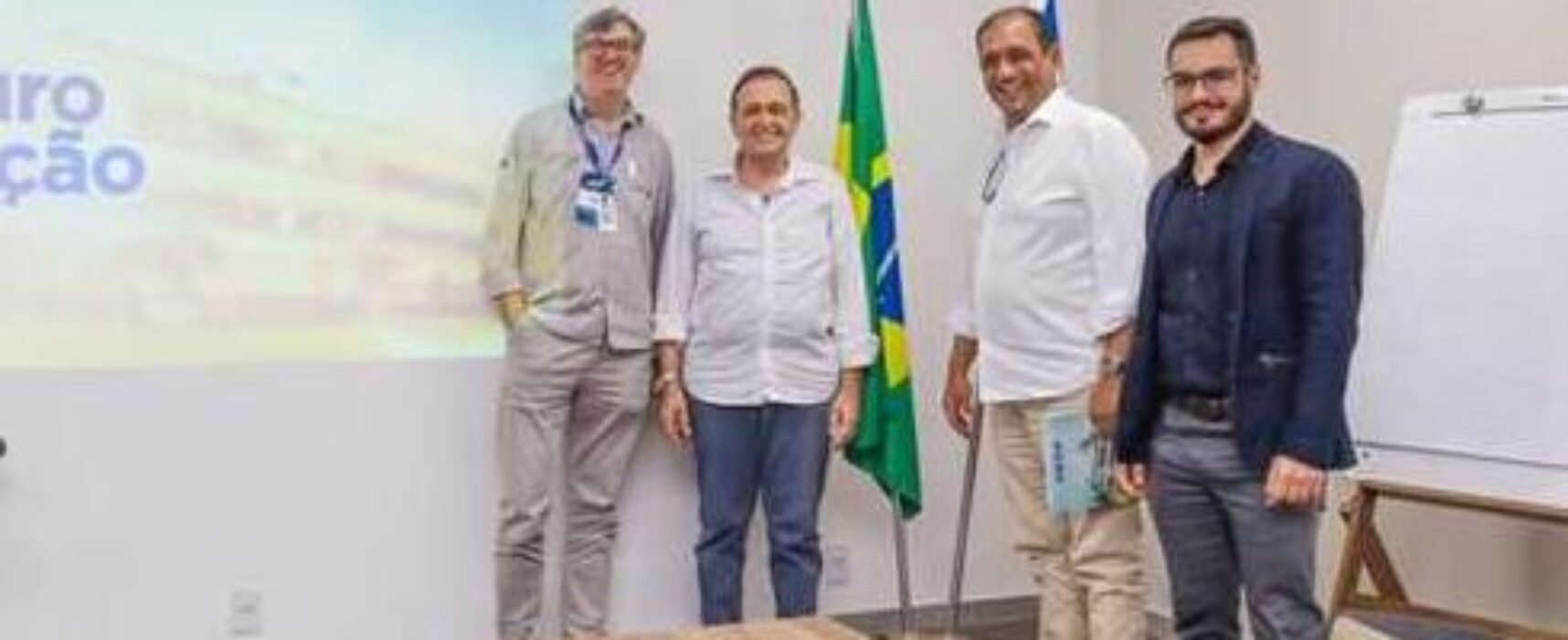 Com o SENAI CIMATEC, prefeito Mário Alexandre discute projetos para cadeia produtiva do cacau