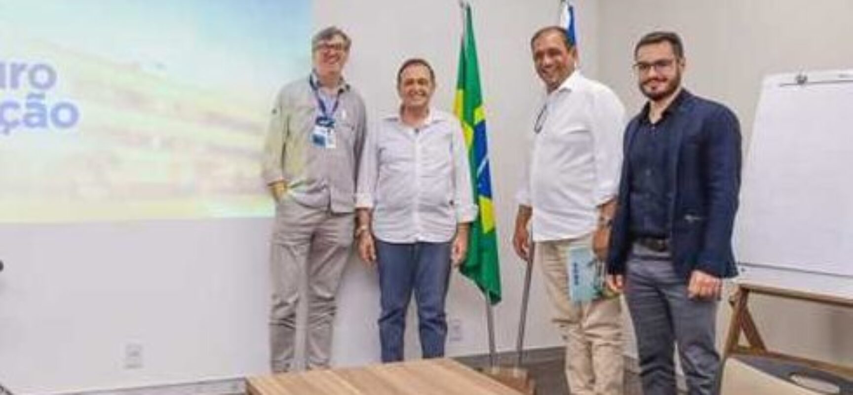 Com o SENAI CIMATEC, prefeito Mário Alexandre discute projetos para cadeia produtiva do cacau