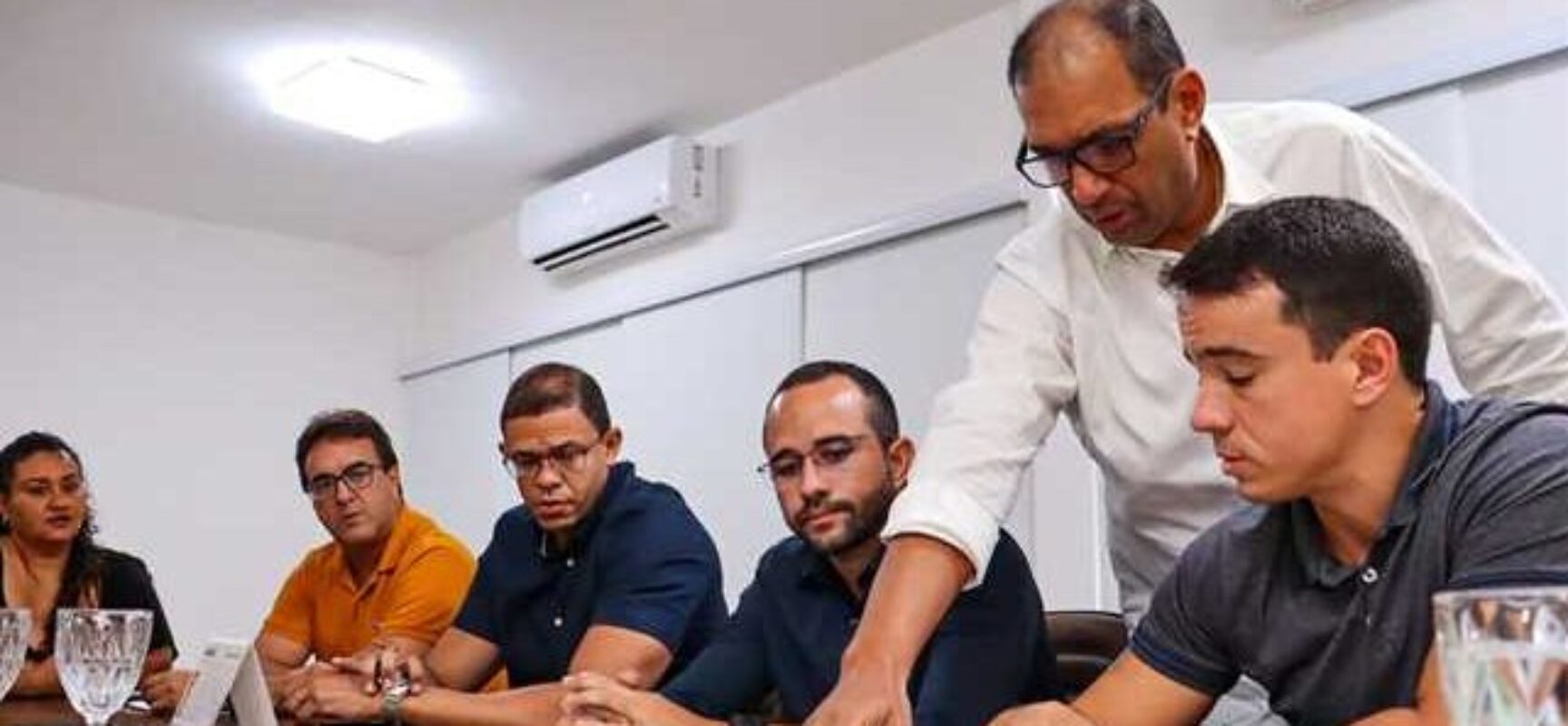 Reunião técnica apresenta planejamento para construção de unidades habitacionais no Salobrinho