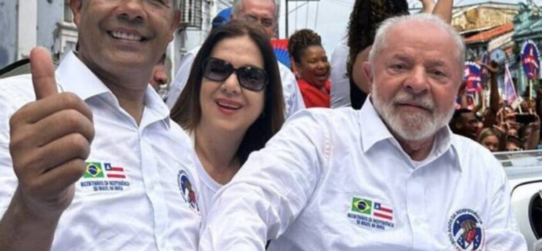 Ao lado de Jerônimo, Lula participa de cortejo do 2 de Julho