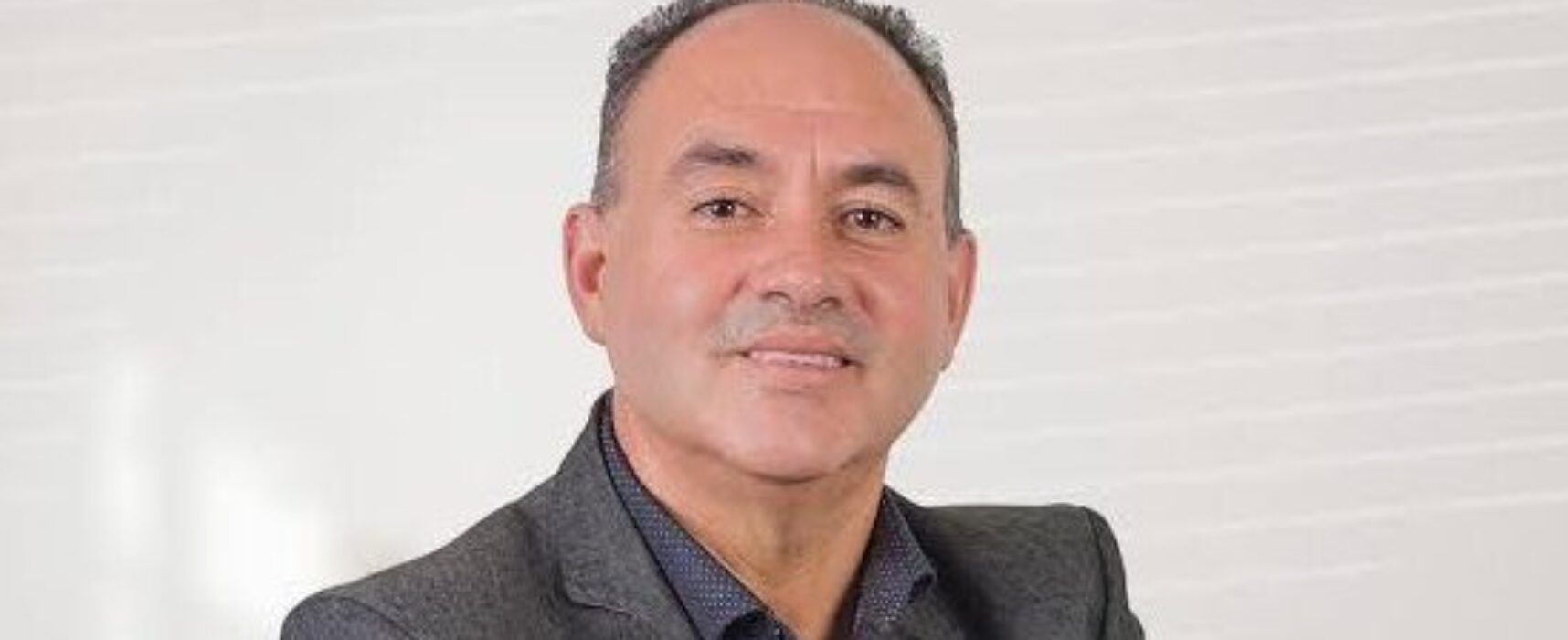 Vereador Tandick cobra esclarecimentos sobre desmatamento no morro do Loteamento Santo Antônio de Pádua, em Ilhéus