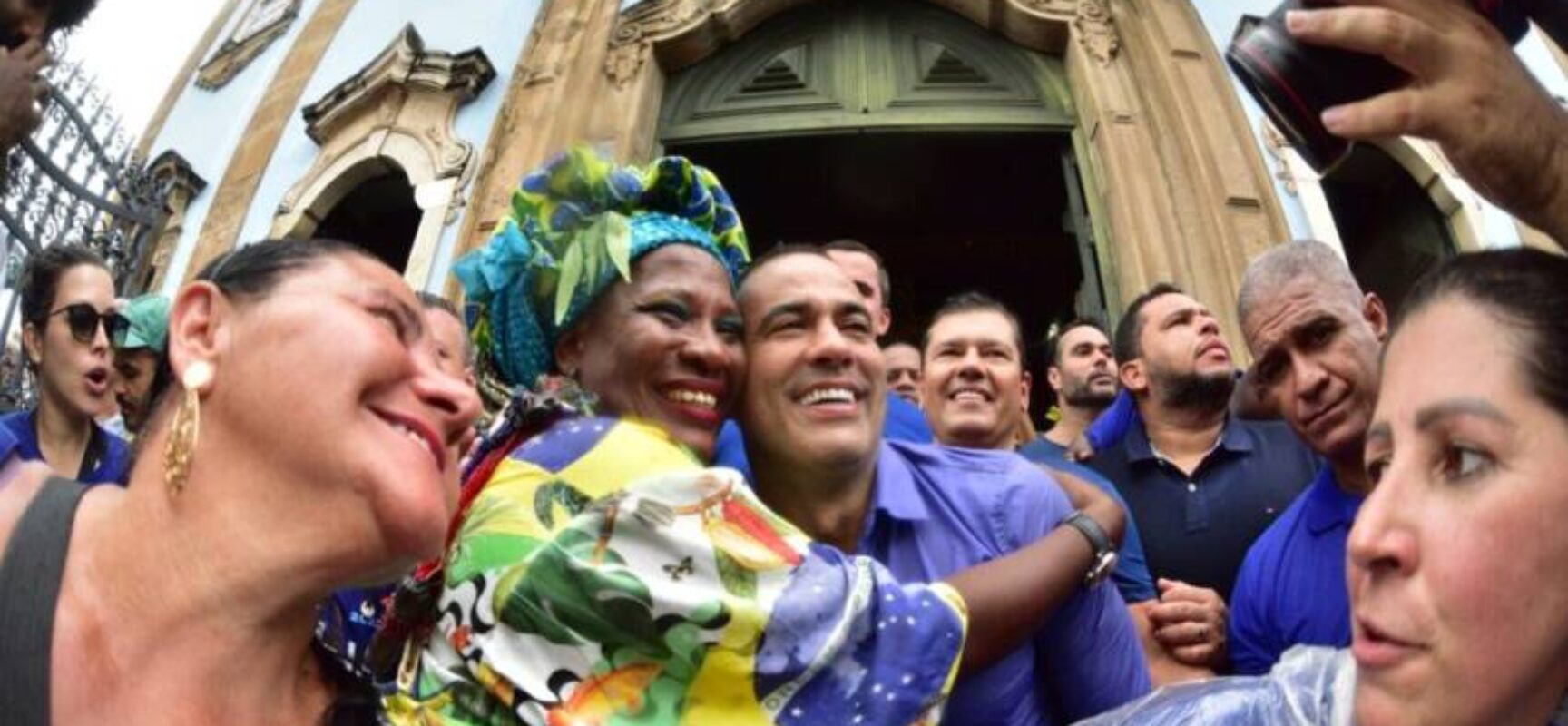 “Que o 2 de Julho inspire a todos nós para seguirmos construindo uma Salvador cada vez melhor”, diz Bruno Reis