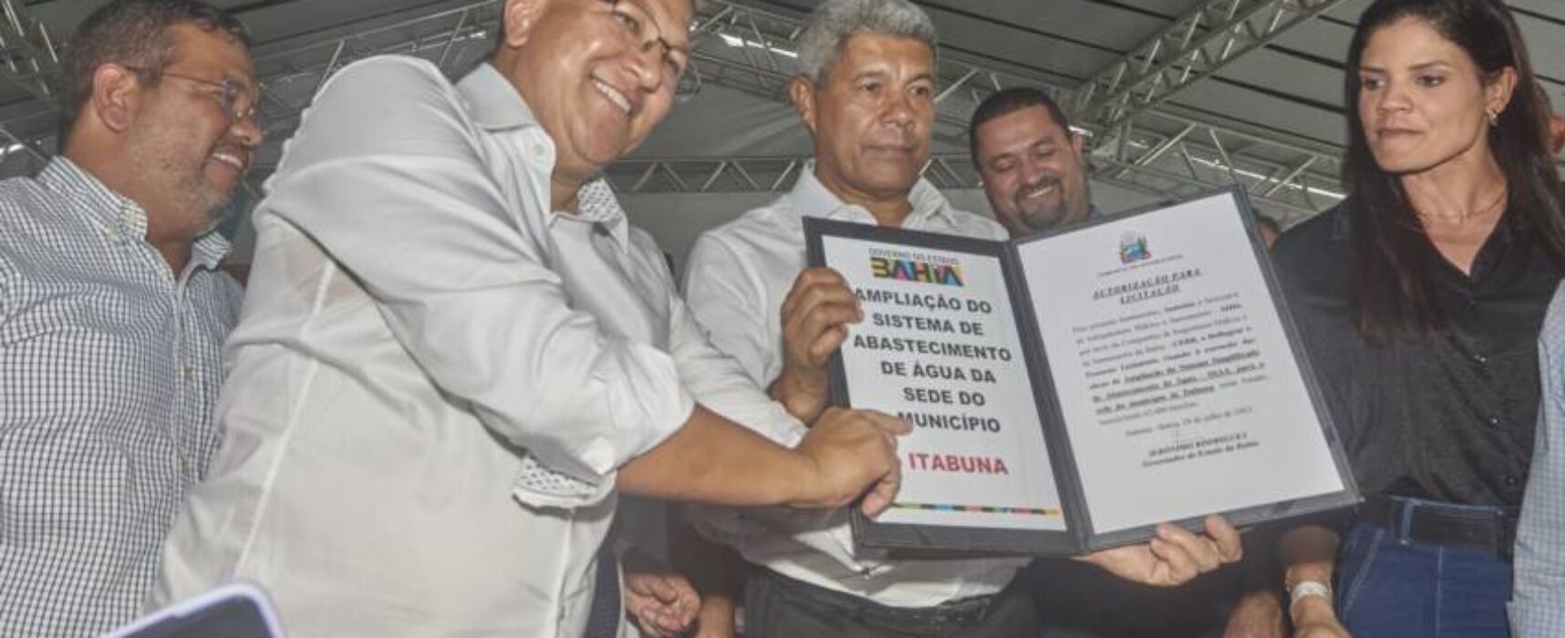 Jerônimo Rodrigues reabre o Hospital São Lucas ao lado de um emocionado Augusto Castro