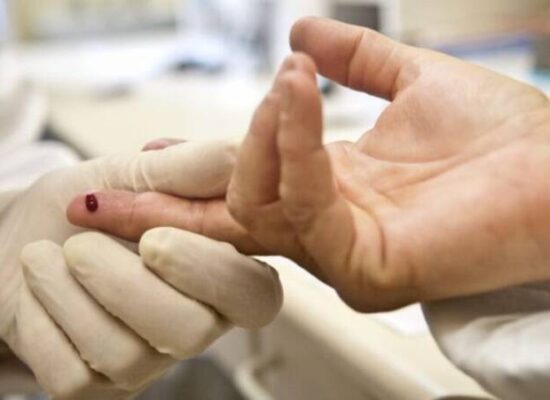 Justiça do RJ proíbe exigência de teste HIV para candidatos em concurso da PM