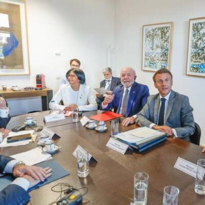 Lula participa de reunião entre governo e oposição venezuelanos