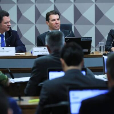 Relatora quer acareação entre Torres e ex-chefe da PF na Bahia