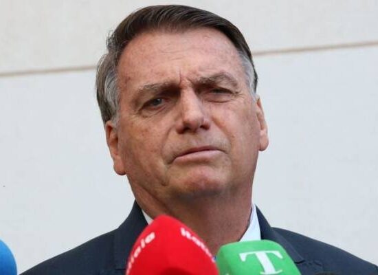 PF pede quebra de sigilos bancário e fiscal de Bolsonaro
