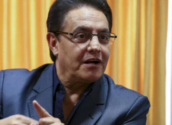 Candidato à presidência do Equador é assassinado em Quito