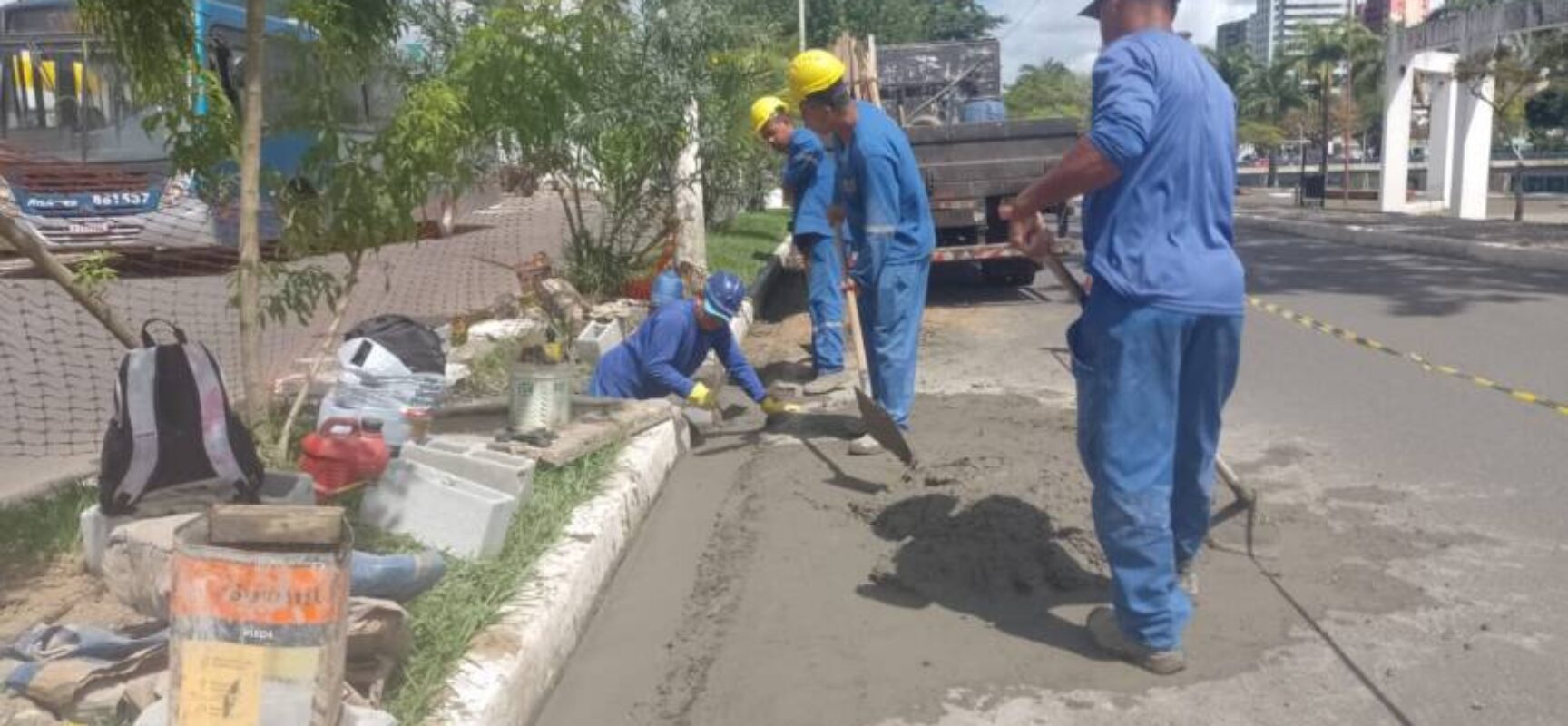 Prefeitura de Itabuna faz a limpeza e manutenção da Princesa Isabel, Aziz Maron e Vila Anália