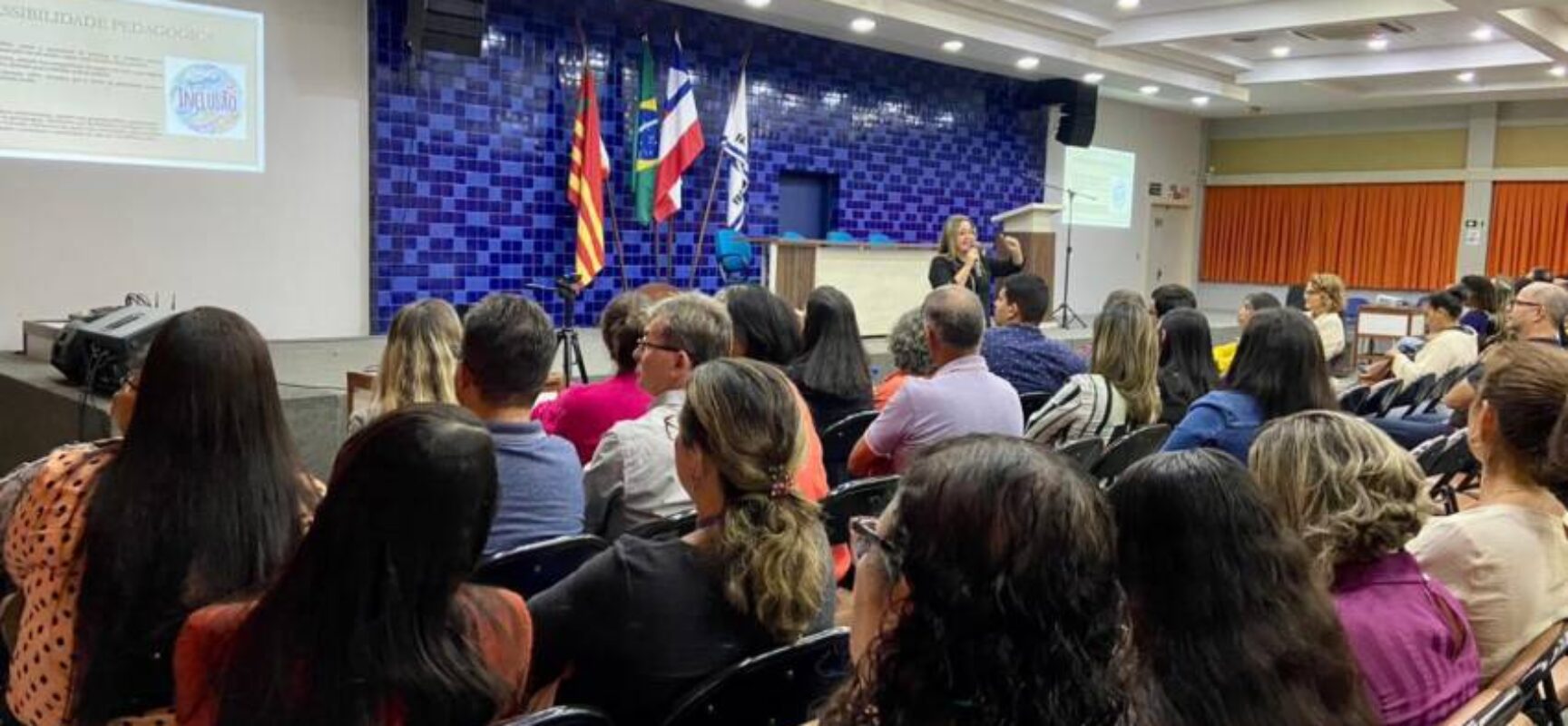 Professores participam da semana pedagógica da Faculdades de Ilhéus