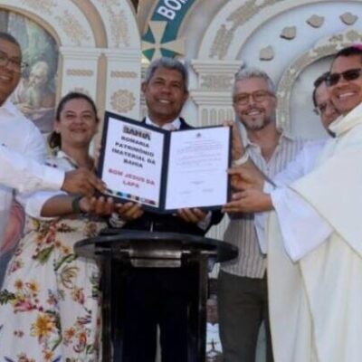 Bom Jesus da Lapa ganha novo aeroporto e romaria é anunciada como patrimônio imaterial da Bahia