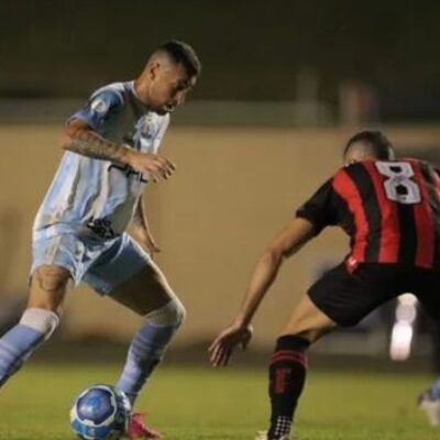 Vitória se engasga com o Londrina e perde por 2 a 0 