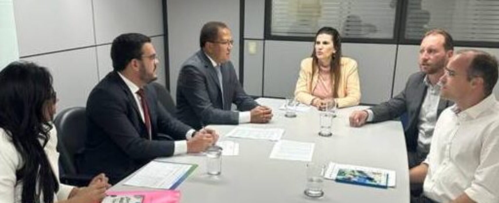 Prefeito Augusto Castro participa de Audiência no Ministério da Fazenda na Secretaria do Tesouro Nacional para garantir Operação de Crédito e Investimentos para Itabuna
