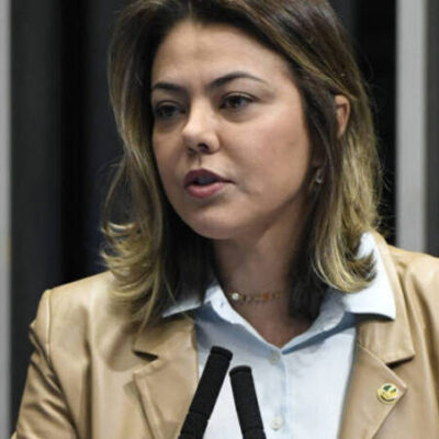 Justiça penhora carro da senadora Leila (DF) por dívida de R$ 180 mil com o PSB