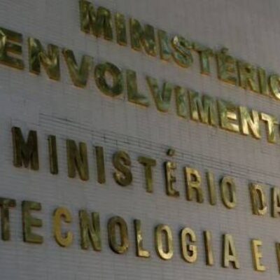 Governo realiza concurso publico com 814 vagas