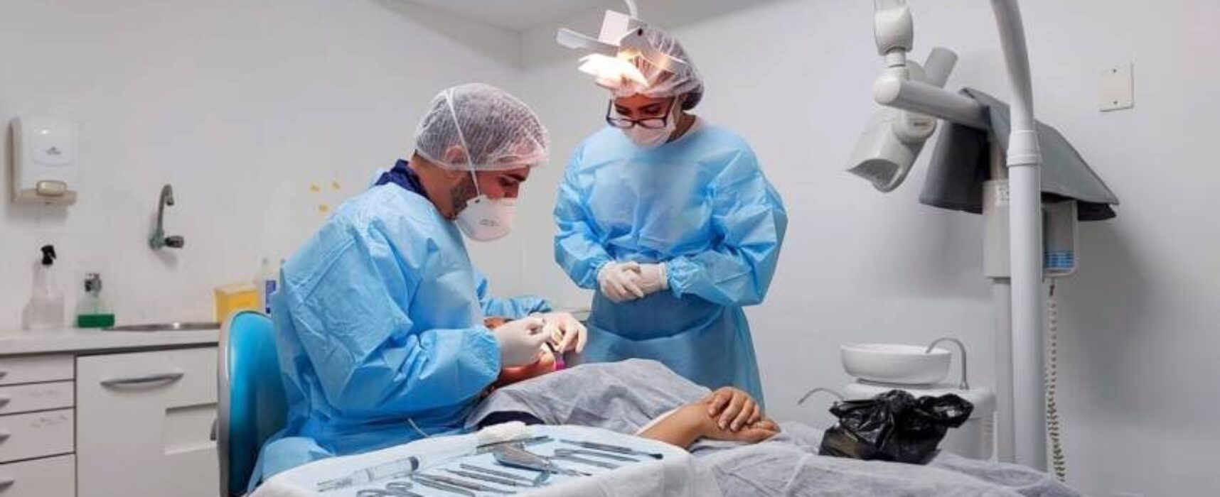 Mutirão para cirurgia oral da Prefeitura de Itabuna atende 100 pacientes, inclusive com necessidades especiais. 