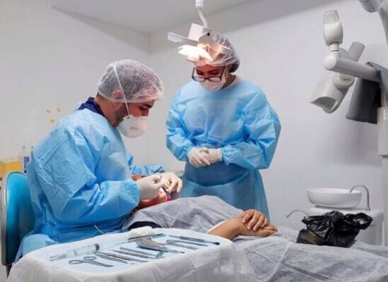 Mutirão para cirurgia oral da Prefeitura de Itabuna atende 100 pacientes, inclusive com necessidades especiais. 
