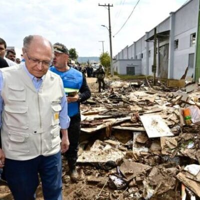 Alckmin anuncia R$ 741 milhões para cidades do RS afetadas por ciclone