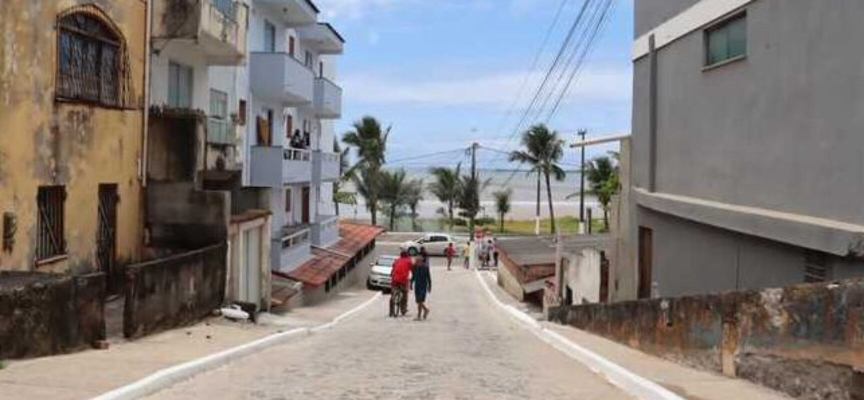 Mais uma rua pavimentada, entregue pela Prefeitura de Ilhéus, no bairro do Malhado