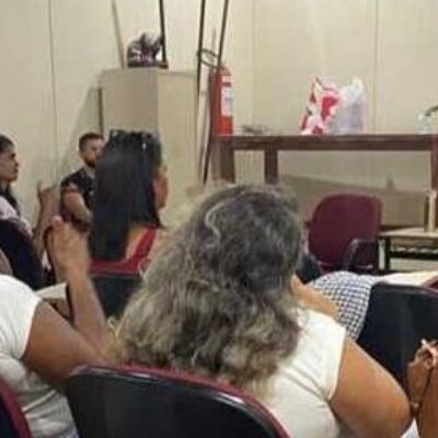 Profissionais da Saúde participam de curso de Libras para melhorar atendimento aos surdos em Ilhéus