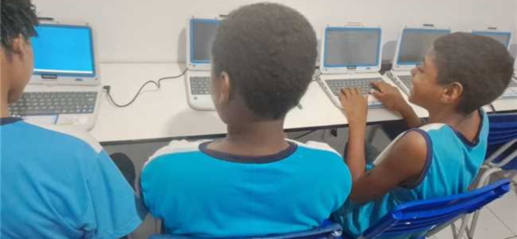Ilhéus Conectada: Prefeitura lança programa que promove integração tecnológica na educação