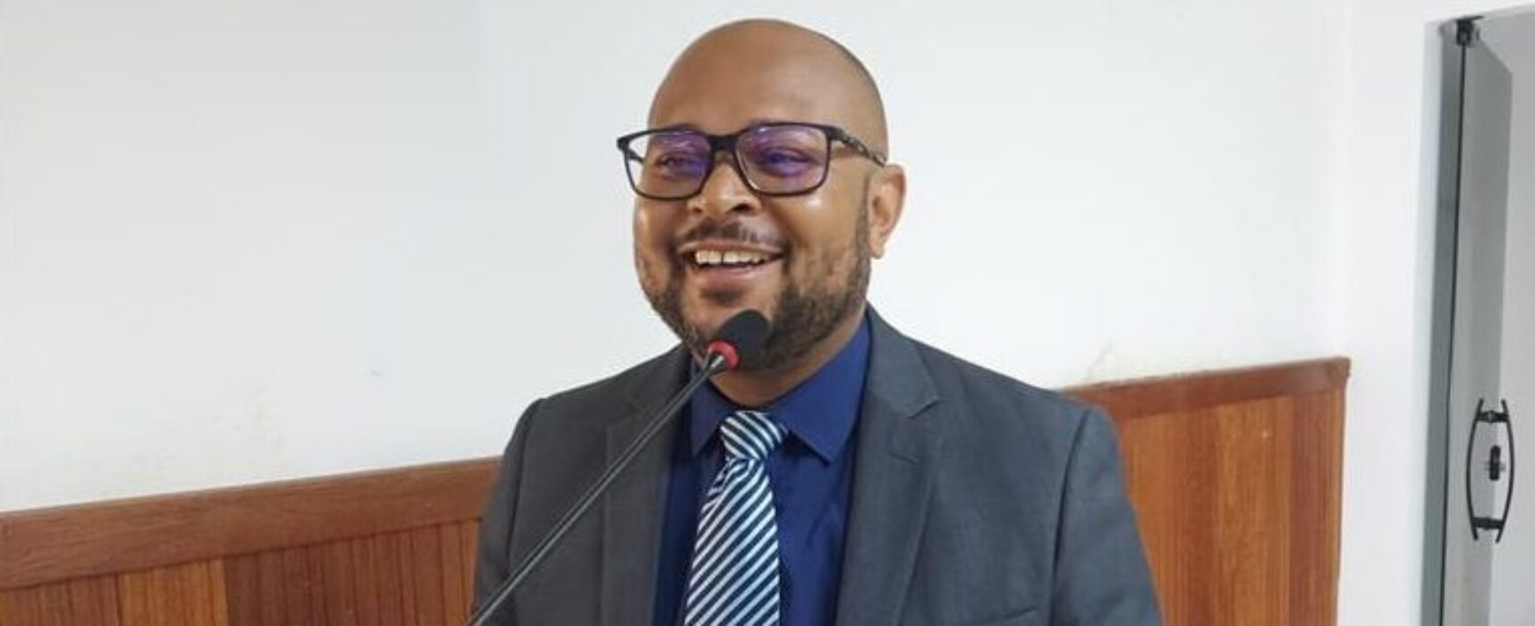 Ederjunior pede inclusão dos servidores do setor de uso e ocupação do solo na gratificação da Secretaria da Fazenda