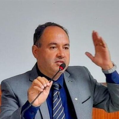 Vereador Tandick solicita melhorias de saneamento básico na zona sul de Ilhéus