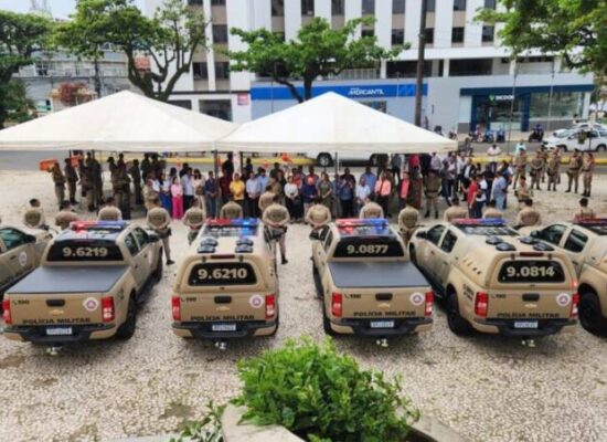 Dezessete viaturas da PM são entregues em Ilhéus para a Região Sul