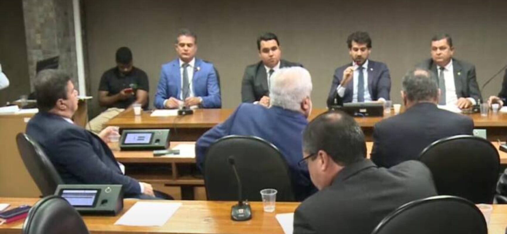 Comissão de Agricultura da ALBA debate concessão da outorga de água para pequenos produtores rurais