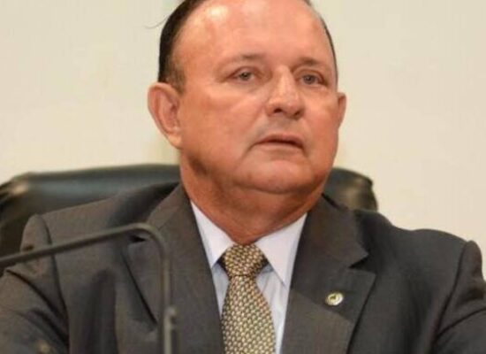 Adolfo Menezes admite concorrer a segunda reeleição na Assembleia; oposição vai tratar do assunto com Bruno Reis