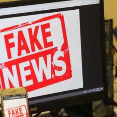 Governo desmente fake news sobre banheiros unissex