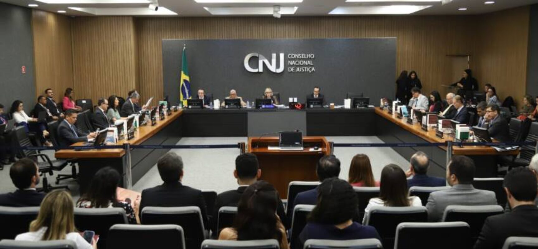 CNJ aprova regra de gênero para a promoção de juízes e juízas