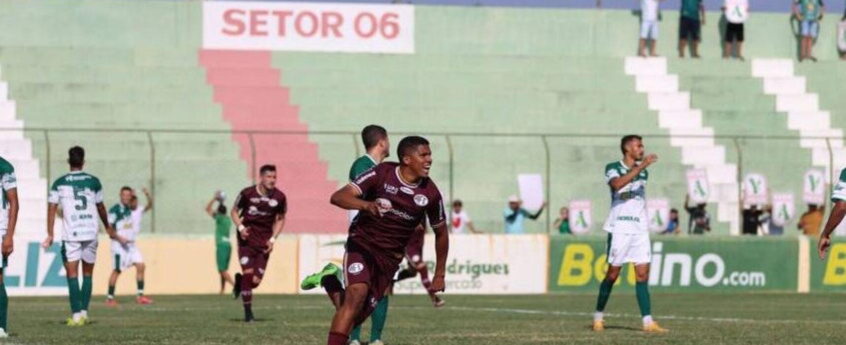 Ferroviária-SP segura 1 a 1 com Sousa-PB e conquista acesso à Série C