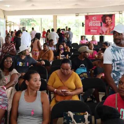 Outubro Rosa: Ilhéus promove mega ação e presta 1,5 mil atendimentos no Centro de Convenções