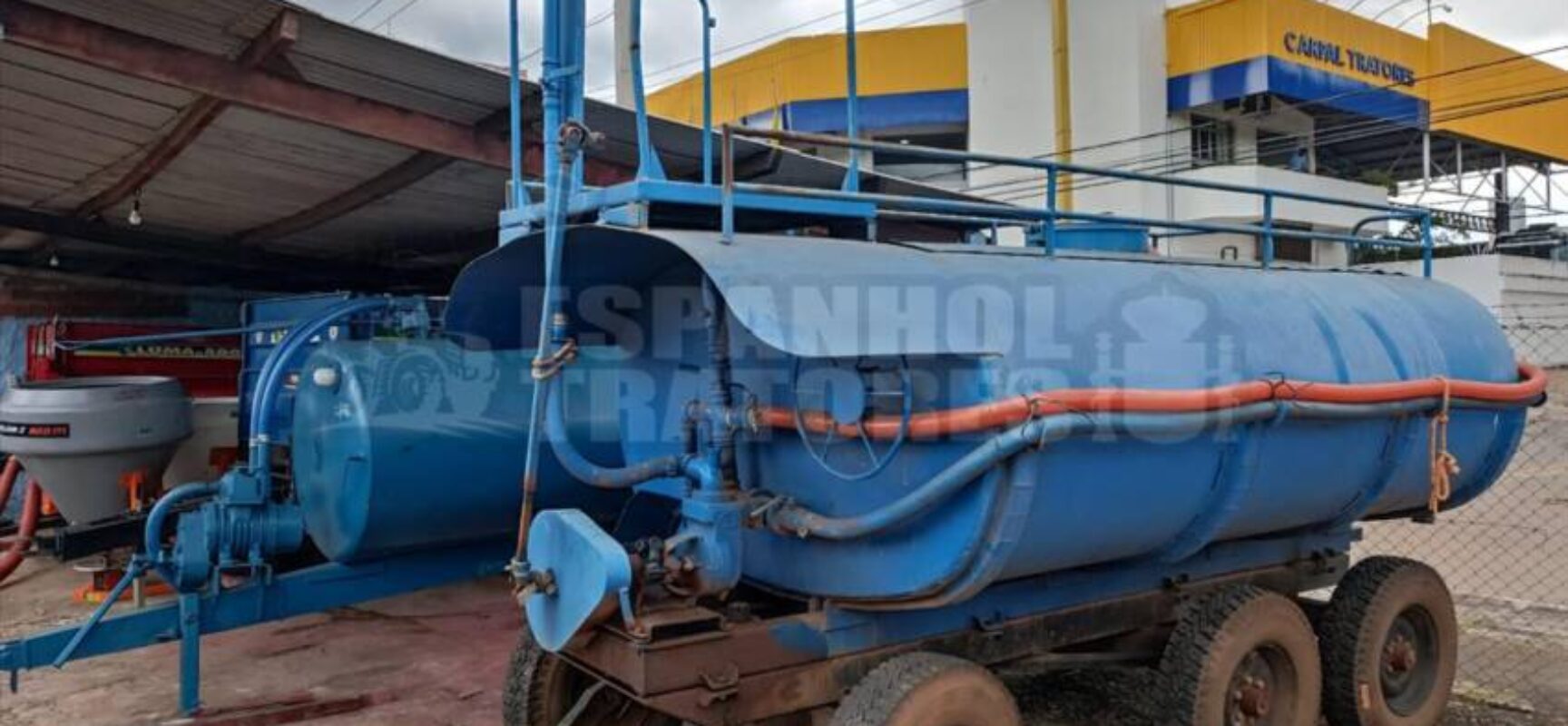 Governo do Estado entrega carretas pipas para viabilizar a produção da agricultura familiar