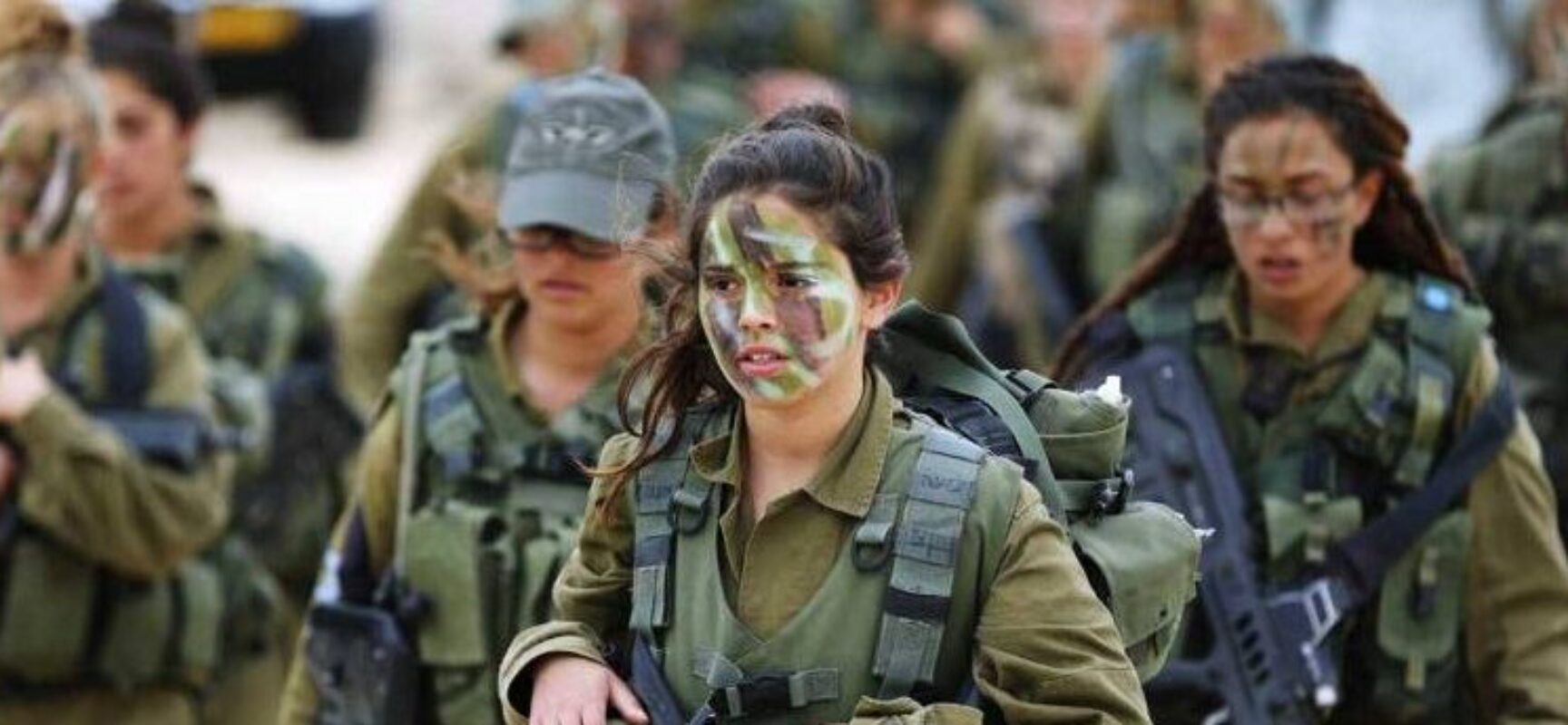 Comissão aprova projeto que permite às mulheres prestação voluntária de serviço militar