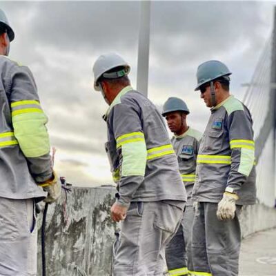 Ponte Jorge Amado recebe serviços de manutenção na rede elétrica