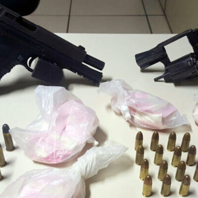 Prefeito é preso com ramas e drogas